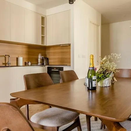 The Gates Hotel 4*