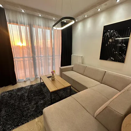 The Gates Hotel 4*